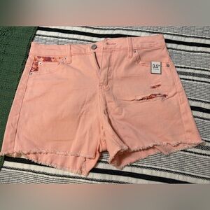 Time and Tru Pink Fray Hem Shorts Womens Size 6 Floral Patch Distressed 3.5" NWT